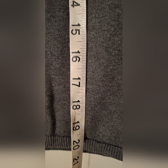 Christmas sweater girls size 6/8 aproximately no tags holyday fun dogs funny - Picture 9 of 11